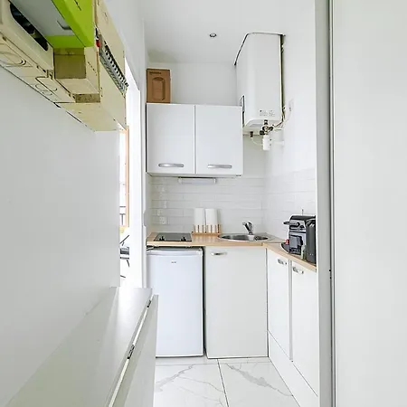 Nid Douillet Pour Deux Dans Le Des Artistes Apartmán *